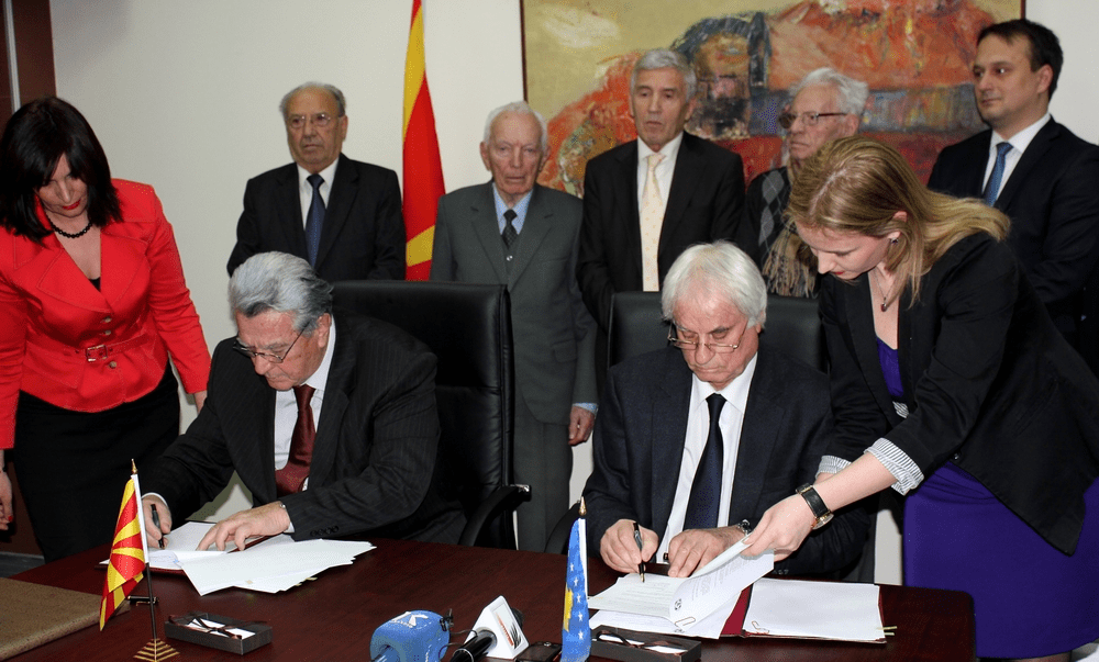 Njoftim: Nënshkrimi i marrëveshjes ndërmjet Akademive të Kosovës dhe Maqedonisë
