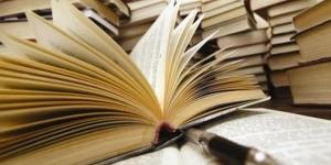 Tryezë shkencore “Zhvillimet e reja në letërsinë shqiptare”